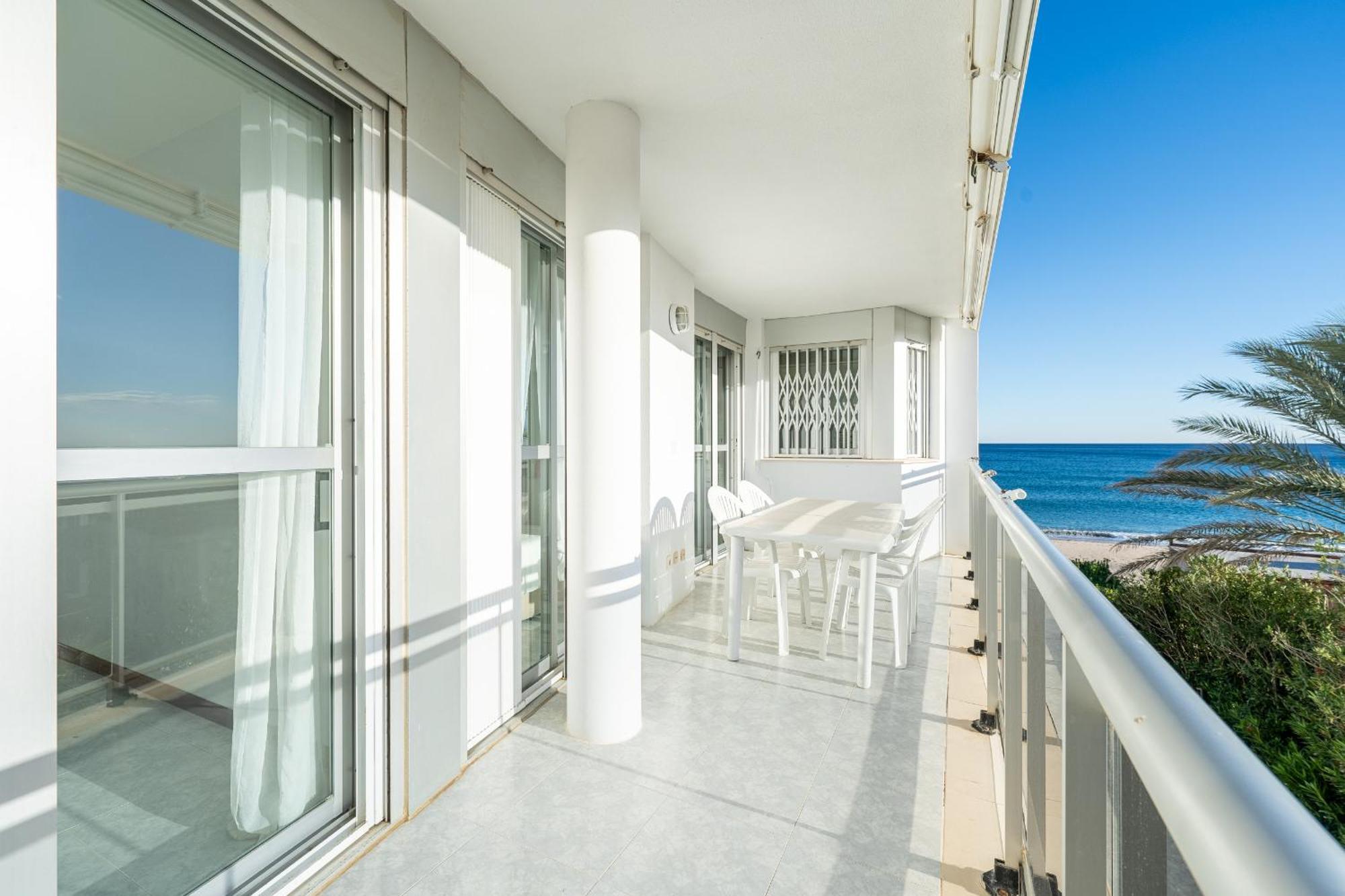 Hauzify I Apartaments Blue Riviera Miami Playa Extérieur photo